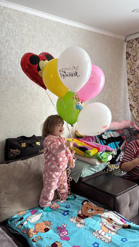 сладенькую малютку нашу с днем рождения …
