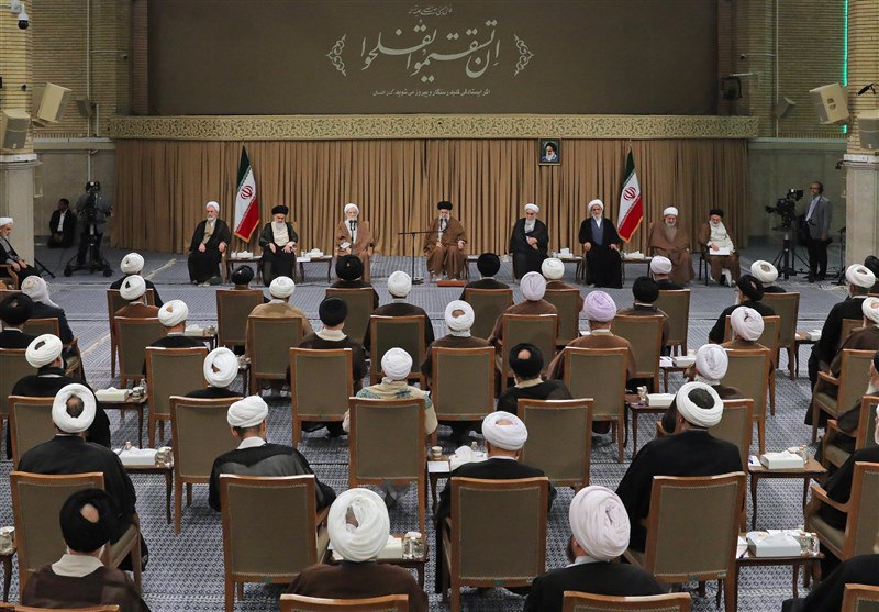 الإمام الخامنئي: سيرى العالم كيف سيُهزم …