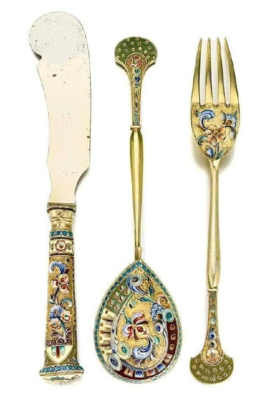 A set of silver-gilt and cloisonné …