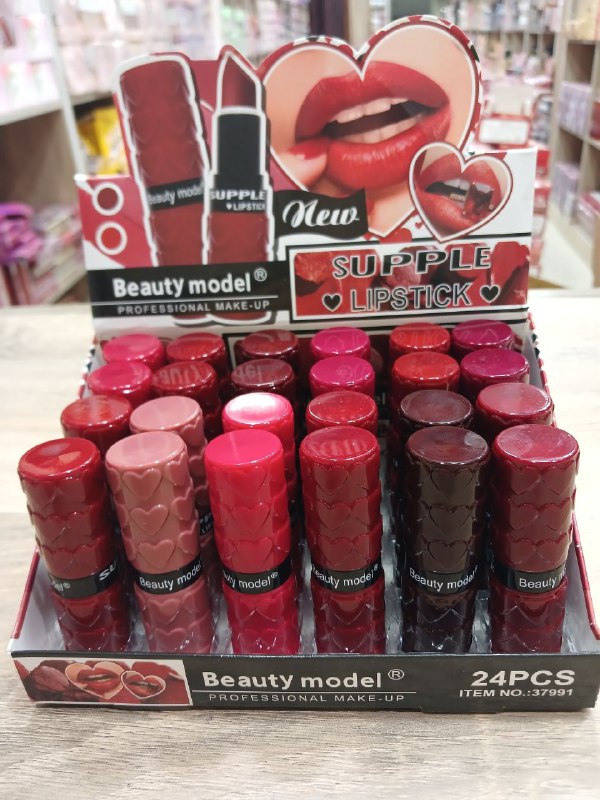 مكتب العتاولة للمكياج جملة الجملة💄