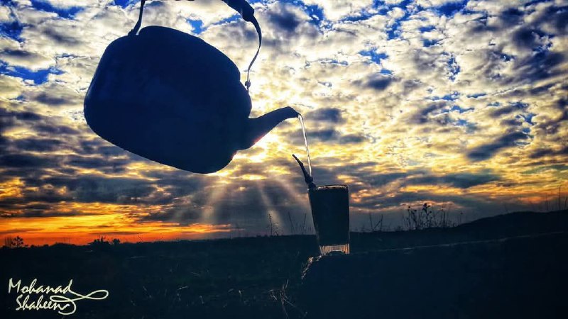 يَا حَيُّ يَا قيُّومُ بِرَحْمَتِكَ أسْتَغِيثُ