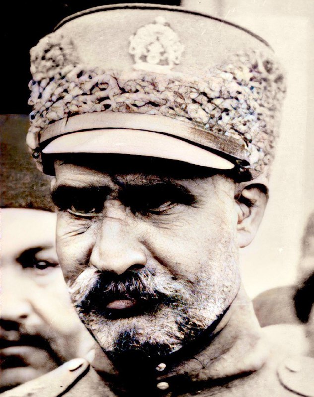‏***?***تجارت نیست، صنعت نیست، ره نیست، …