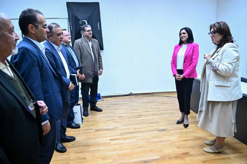در دیدار با خانم «نارینه نازاریان» …
