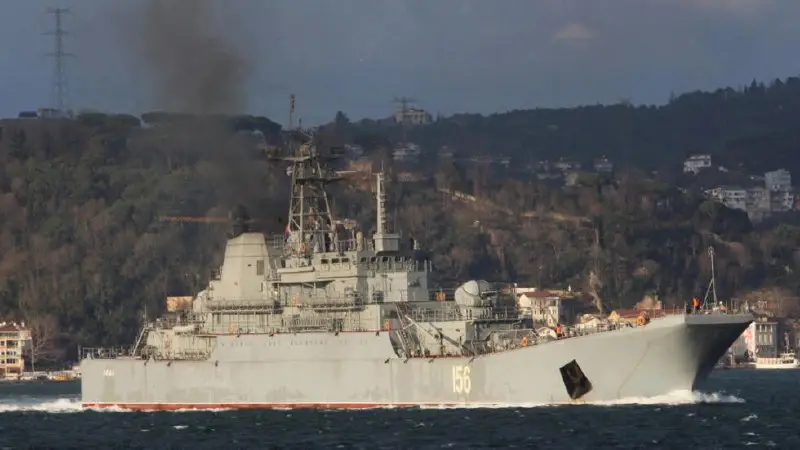 **Ucraina susține că a lovit două nave ruseşti în Crimeea. Guvernator instalat de ruși: atacul a fost cel mai masiv …