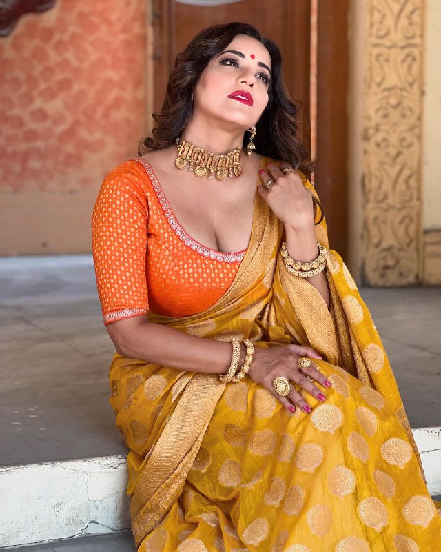 Asli Monalisa ( Antra Biswas)