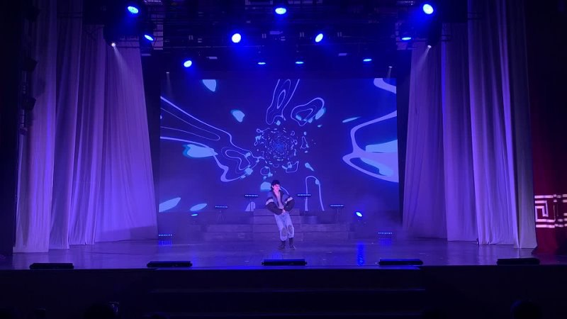 ещё закину [видео](https://vk.com/video-204086980_456239467) своего кривенького сольника***🤡***