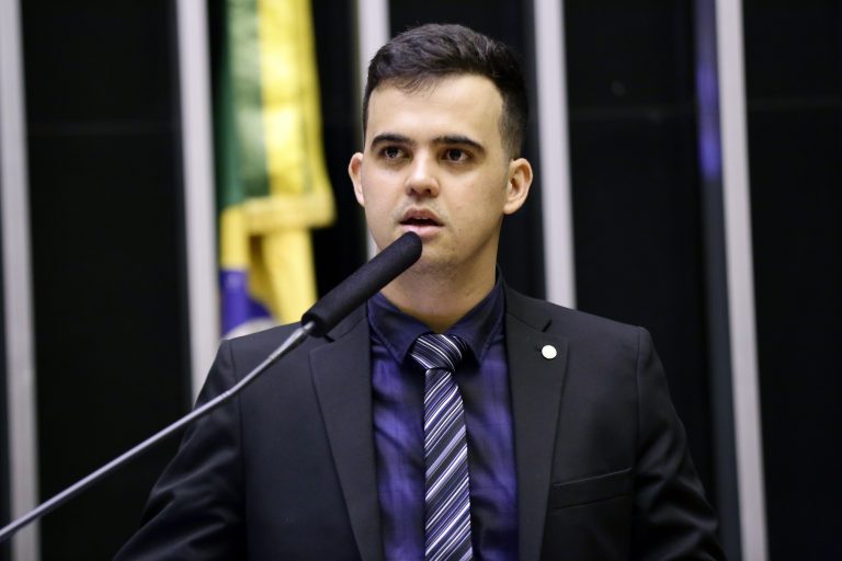 Deputado do PL quer acabar com …