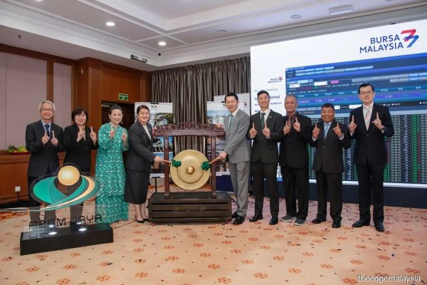 Azam Jaya surges 28% on Main …