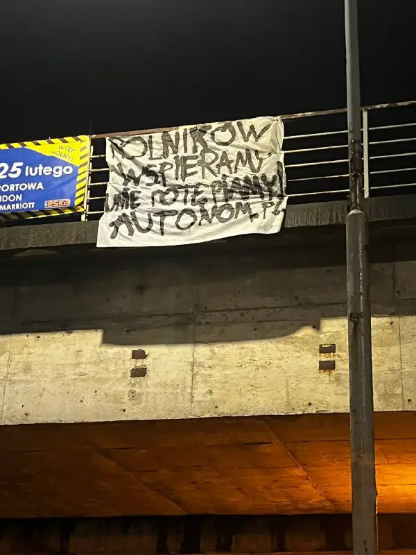 Na ulicach Szczecina pojawił się transparent …