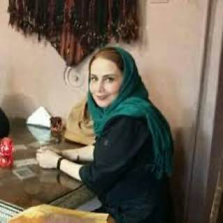 به دست هایم شک نکن