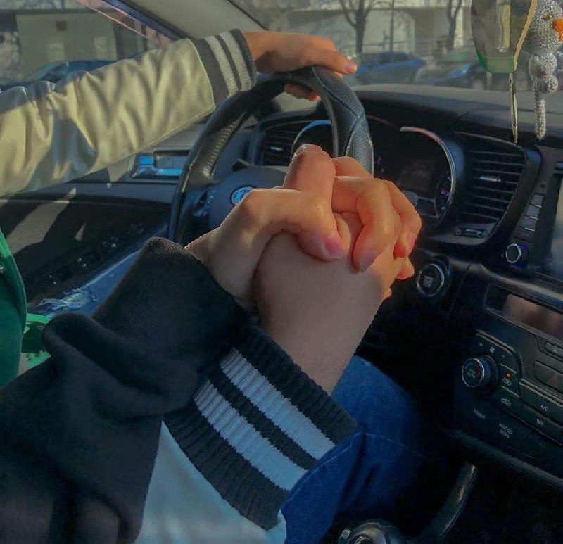 دست‌هایت را به من بده