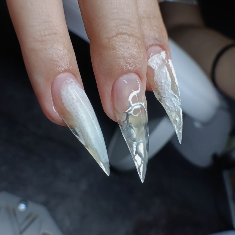 naksinails