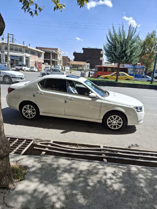 ? اتو گالری روژ ?