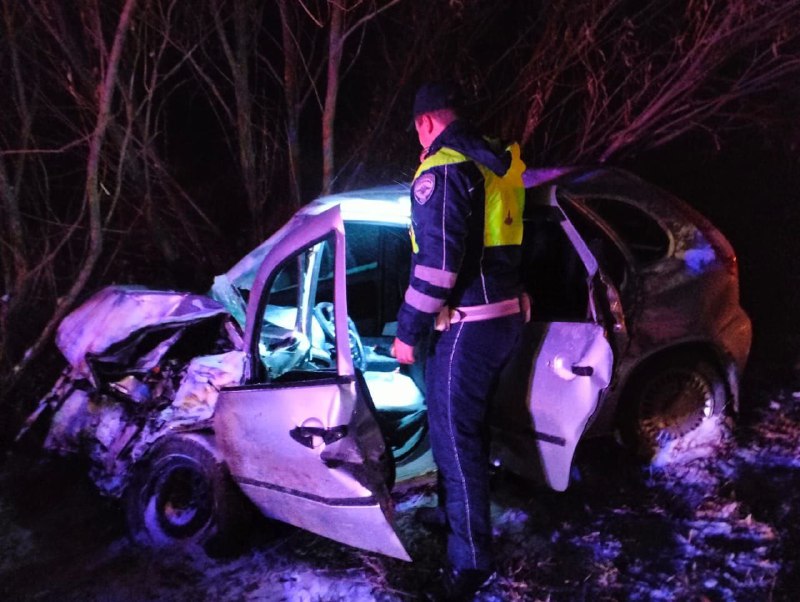 Под Первоуральском Lada лоб в лоб …