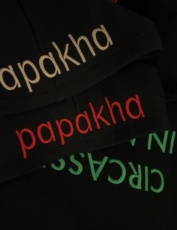 •PAPAKHA•