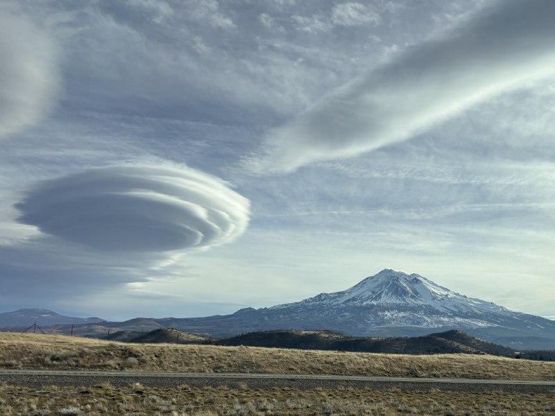 ***🔥*** Nice view of Mount Shasta …