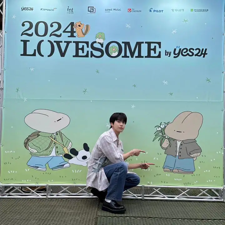 **Official\_lovesome Instagram Update with** [**#DOYOUNG**](?q=%23DOYOUNG) **⠀⠀