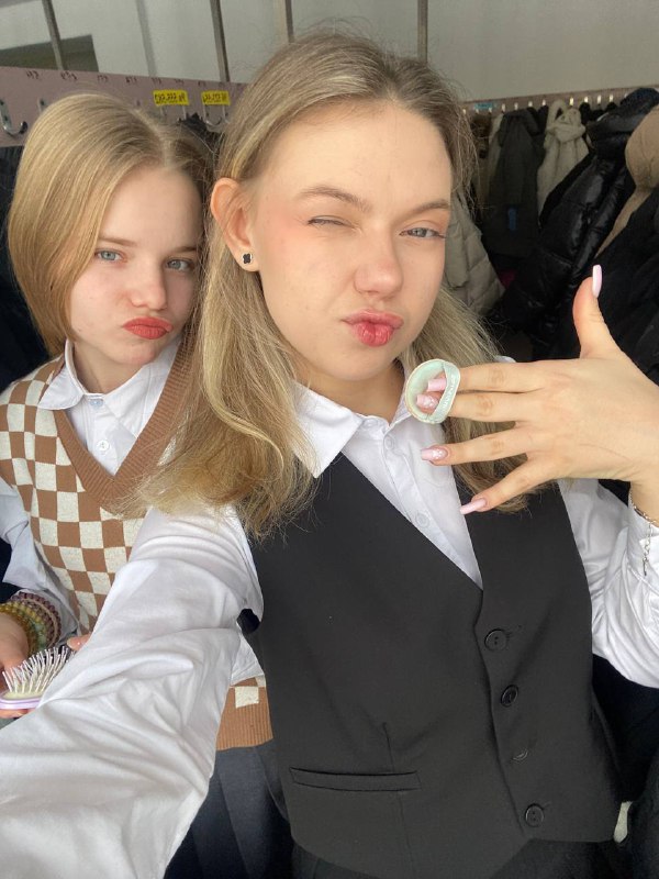 анютк ᡣ𐭩