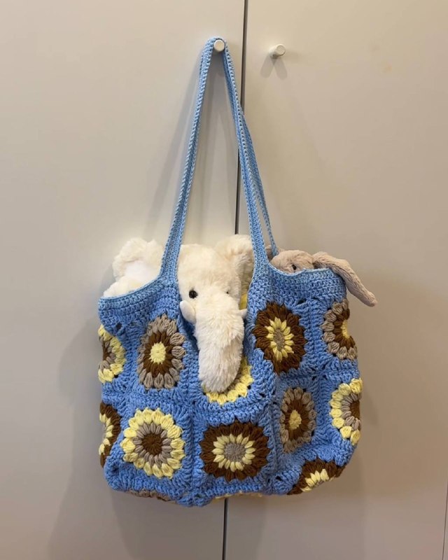 crochet granny square bag!