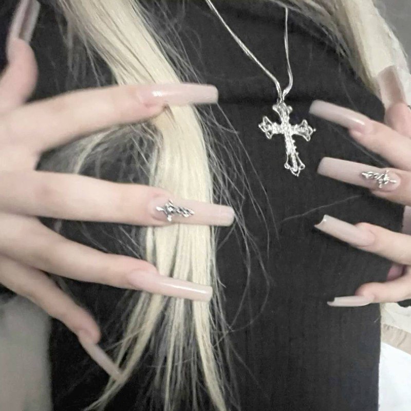 ⊱ ┄ . ⊱ ☆ ⊰ …