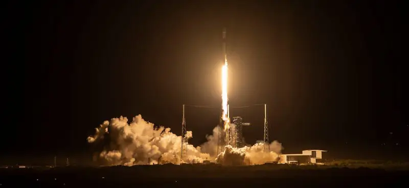 [​](https://telegra.ph/file/f8056afb8ccfb6940c828.jpg)[SpaceX запустила очередную партию спутников Starlink](https://www.space.com/spacex-starlink-launch-group-6-32)