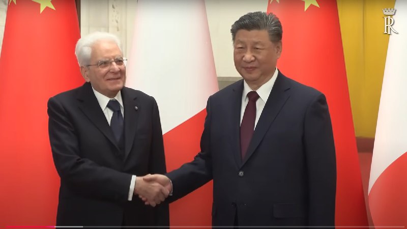 [**Mattarella da Xi per un riavvicinamento …