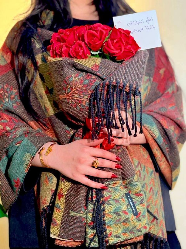 نوشَ ستور ?.