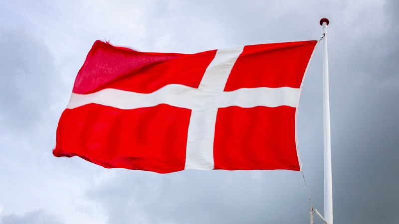 **Utländska flaggor förbjuds i Danmark**