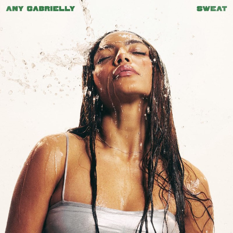 ***📑*** **"Sweat**", single de estreia de …