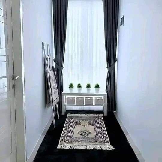 **‏ضمَّوا اسمي بين دعواتكُم، علَّ اللَّه …