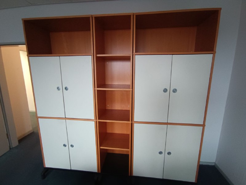 Büroschrank zu verschenken, auch als Wohnzimmerschrank …