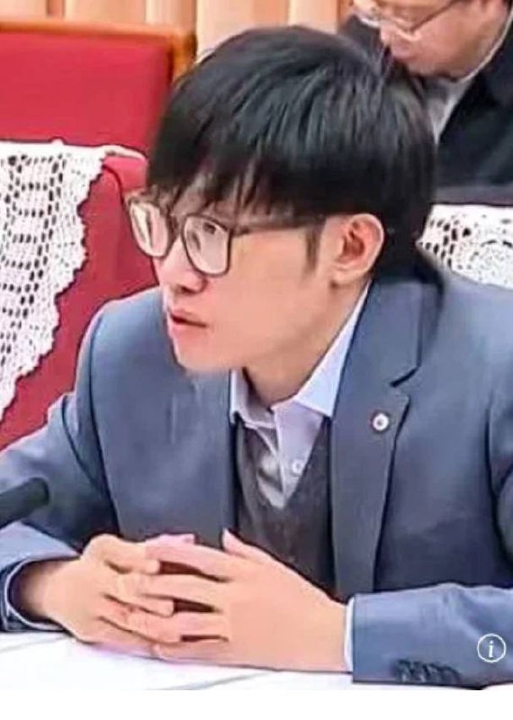 **Что известно про Ляна Вэньфэна — …