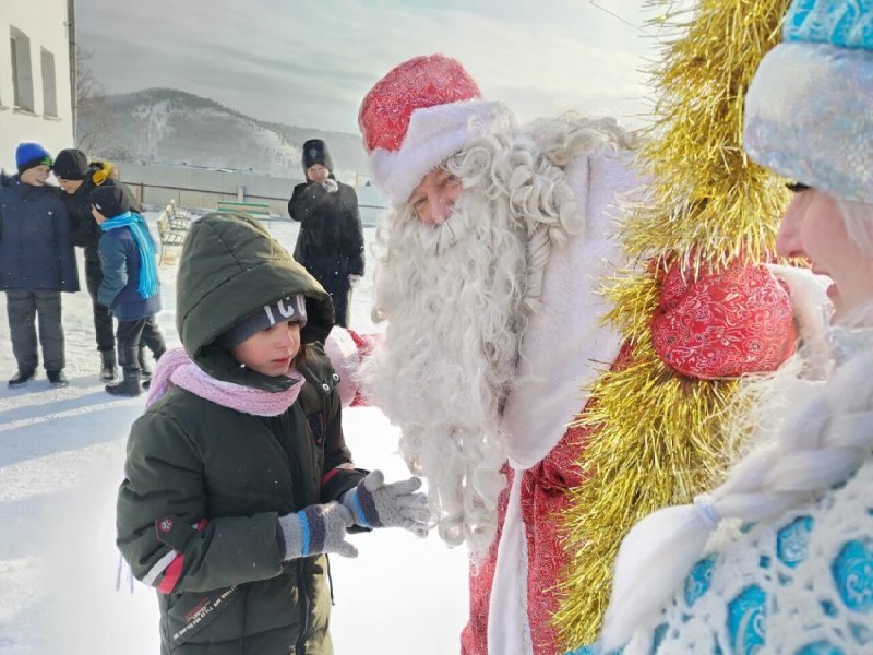 [«Забайкальские узоры» поздравили с Новым годом …