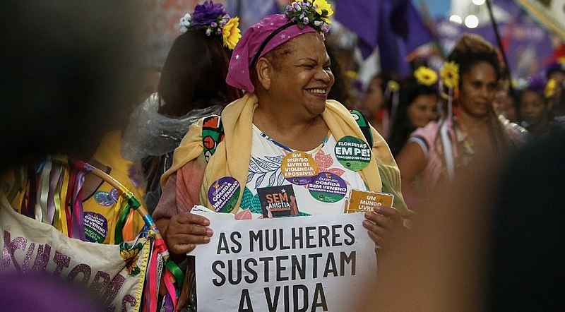 **MULHERES: A REVOLUÇÃO SILENCIOSA NO TRABALHO**