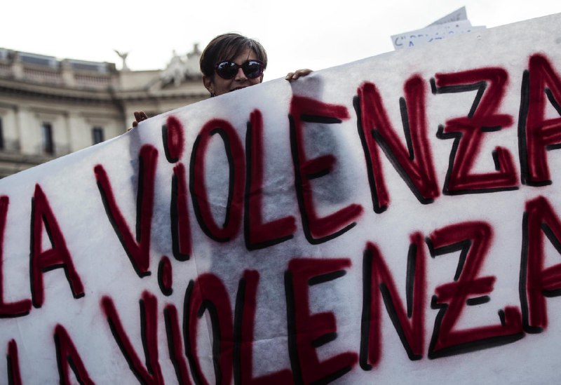 **Tutti ne parlano, ma sulla violenza …