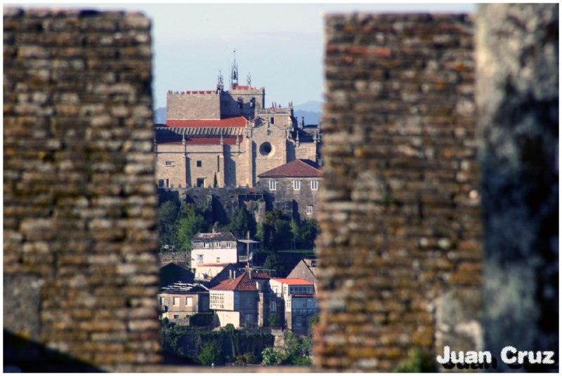 Catedral de Tuy vista desde Valença …