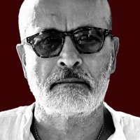 و اتفاقا قضیه درست عکسِ آن چیزی است که مدعی‌اش شده‌اید: در طولِ سال‌ها، این شخصِ ایشان بوده که یا …