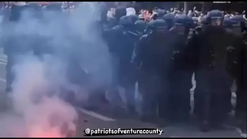 **Clashes Between Protesters And Riot Police Intensify In Paris As Government Forces Through Pension Reform**[**https://rumble.com/v2gnfbq-148899158.html**](https://rumble.com/v2gnfbq-148899158.html)