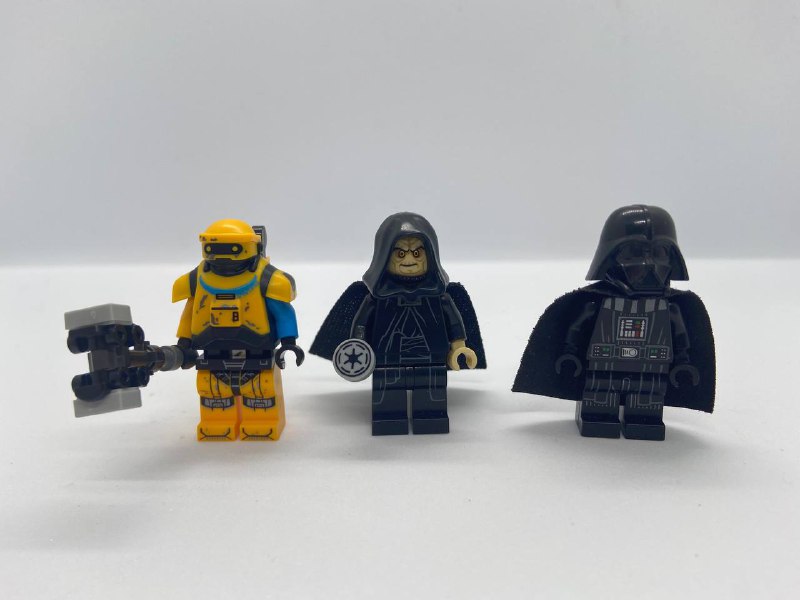 Pelmeshki v smetane Lego store