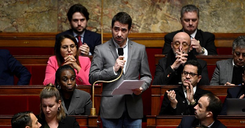 Andy Kerbrat, député LFI, pris en …