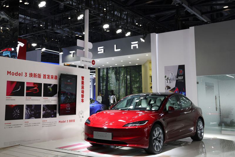 Tesla offers insurance subsidy for Model …