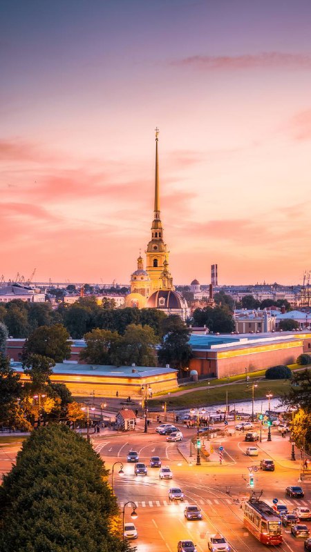 Вид на Петропавловскую крепость