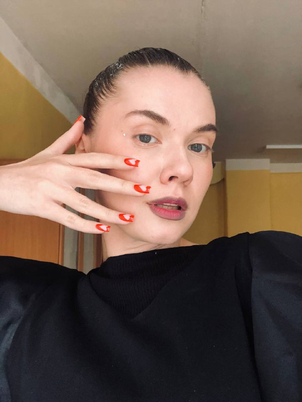 рекламирую ногти и школу ***💅***