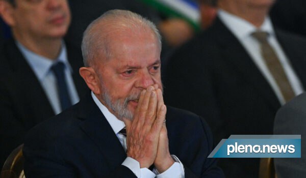 Lula minimiza fracasso e culpa erro …