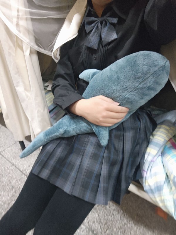今天宿舍没人ᴡ！