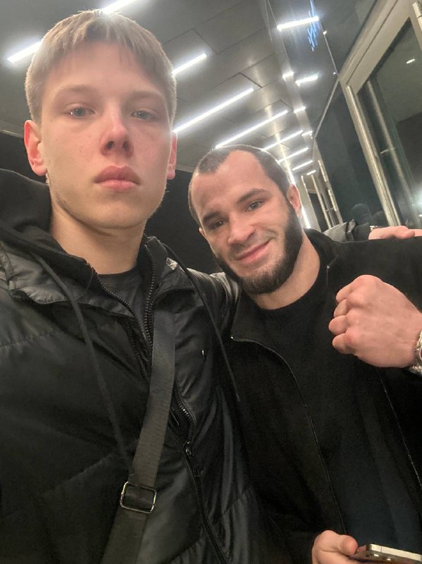 на пол шишечки