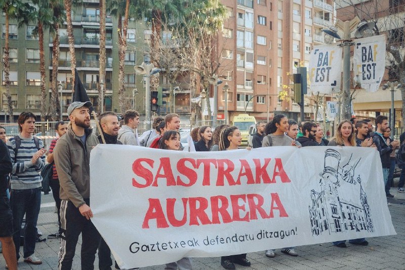 Sastraka Portugaleteko Gaztetxea!