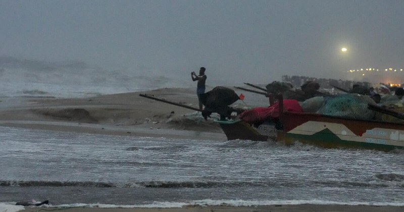 Cyclone Fengal: ತಮಿಳುನಾಡು ಕರಾವಳಿಗೆ ಅಪ್ಪಳಿಸಿದ ಚಂಡಮಾರುತ