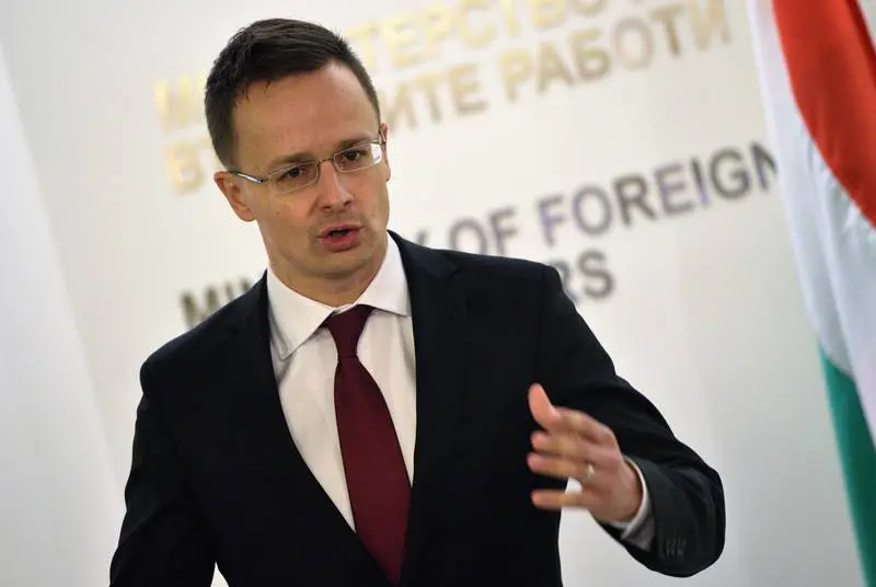 Ungārijas ārlietu ministrs Sijarto paziņojis, ka …