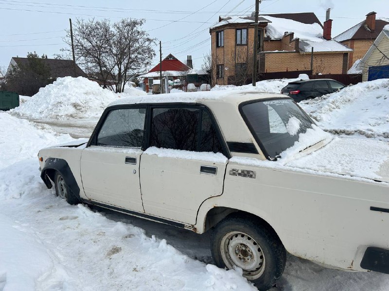 Данияр Калашников (Ленивый перекуп)